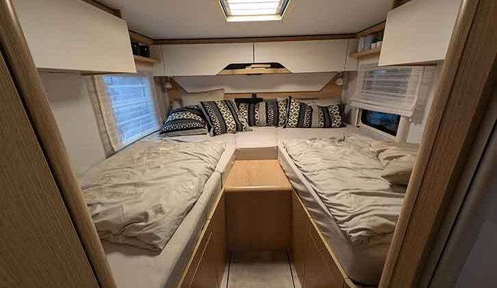 The fixed single beds in the Hymer BMC T 680 Black Line