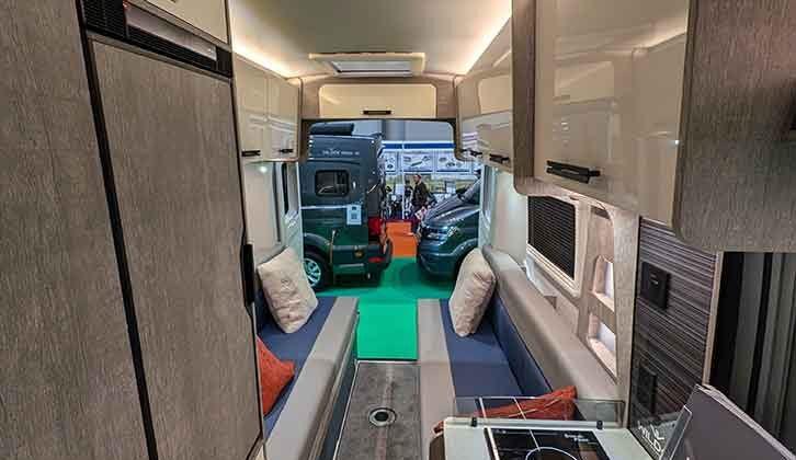 Inside the gas-free WildAx Meteor