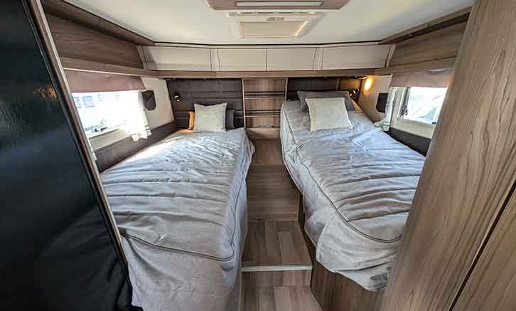 Inside the Coachman Travelmaster Sportivo 565